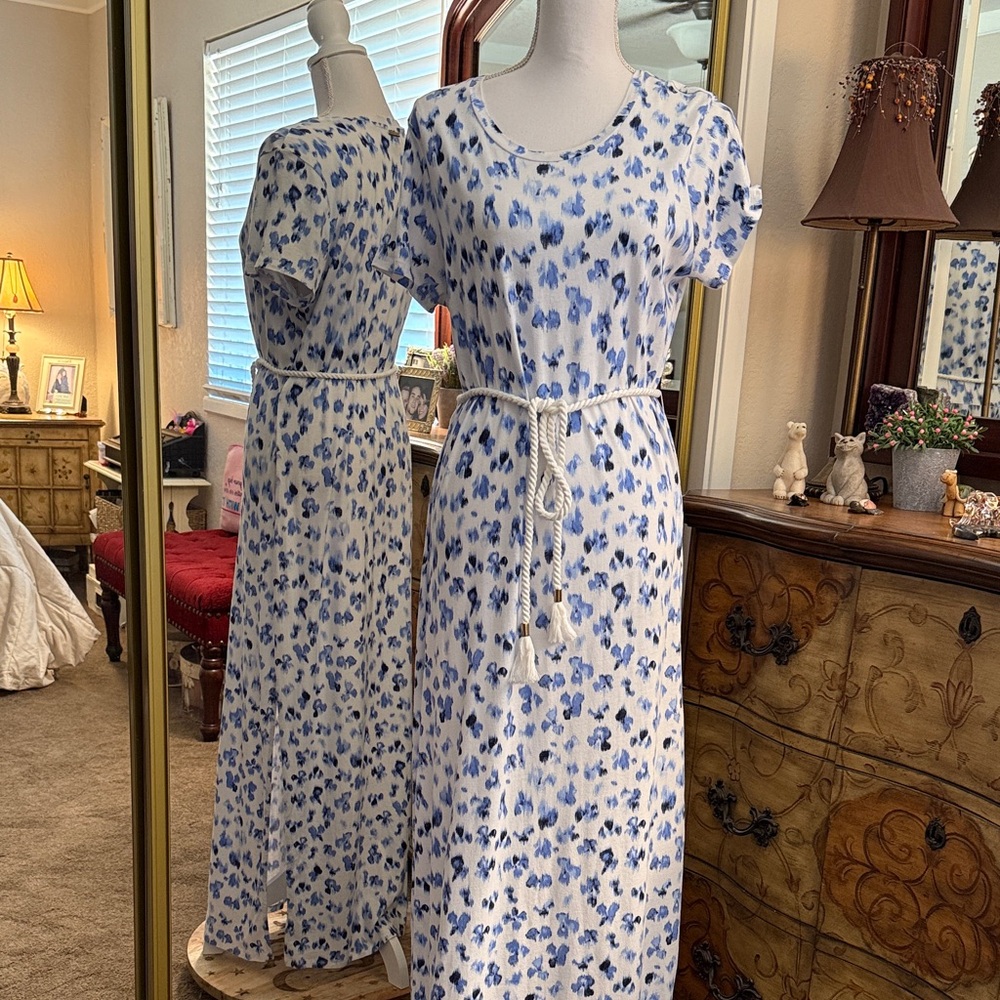 Michael Kors Blue & White Floral Print Maxi Dress/Size L - Picture 4 of 13